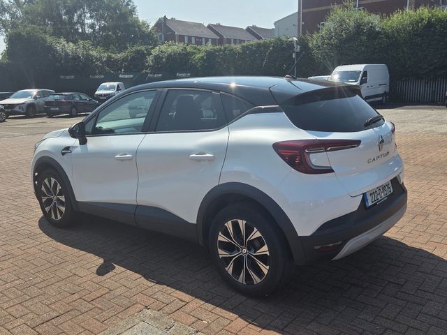 Image for 2022 Renault Captur Limited Naeb TCE 90 5DR