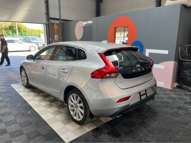 Image for 2015 Volvo V40 €11950 2015 VOLVO V40 T4 1.6 AUTOMATIC / CRUISE CONTROL / REVERSE CAMERA / ELECTRIC MEMORY & HEATED SEATS