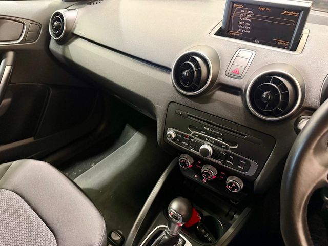 Image for 2015 Audi A1 DBA-8XCAX