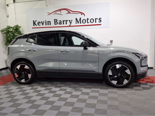 Image for 2024 Volvo EX30 SM *EXTENDED RANGE* PLUS (69KWH BATTERY) AUTOMATIC **ONE OWNER / TOP SPEC / 19" ALLOYS / PILOT ASSIST / HALF LEATHER / HEATED FRONT SEATS & STEERING WHEEL / WIRELESS PHONE CHARGING / VOLVO WARRANTY**