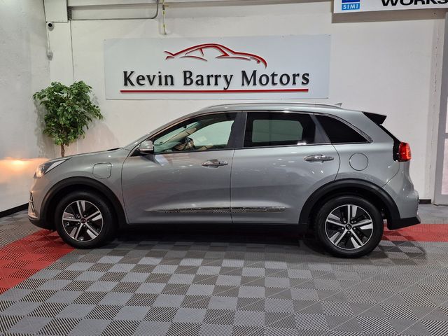 Image for 2021 Kia Niro 1.6GDi (PLUG IN HYBRID) AUTOMATIC **ORIGINAL IRISH CAR / APPLE CARPLAY / CRUISE CONTROL / FULL LEATHER / HEATED SEATS / HEATED STEERING WHEEL / REVERSE CAMERA / SAT NAV / WIRELESS PHONE CHARGING**