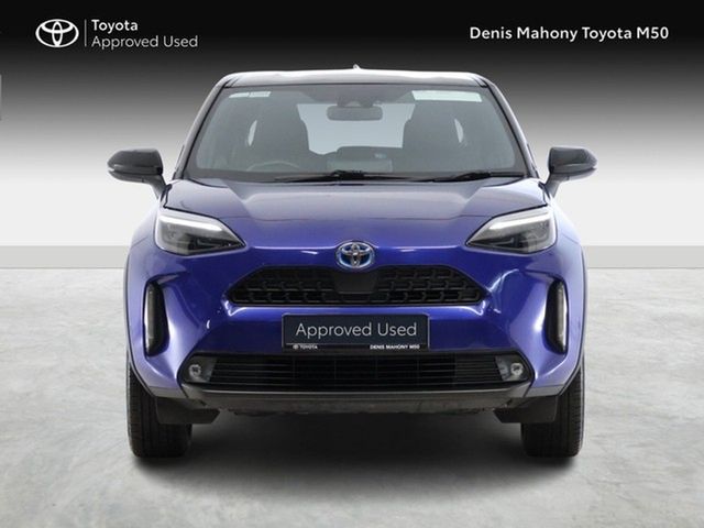 Image for 2023 Toyota Yaris Cross Luna Sport Hybrid