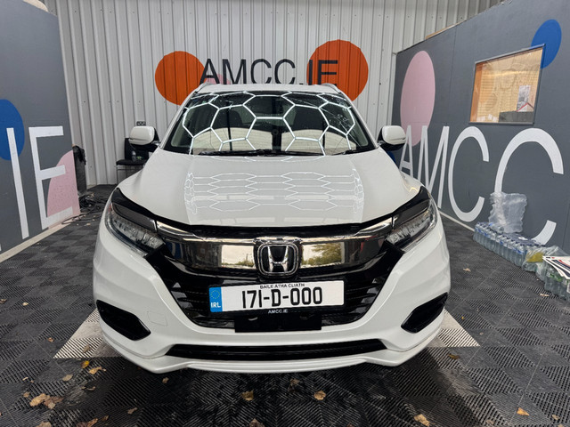 Image for 2017 Honda Vezel 2017 HONDA VEZEL HV Z SENSING AUTOMATIC/ CRUISE CONTROL / PARKING CAMERA / PADDLE SHIFTERS AND MORE