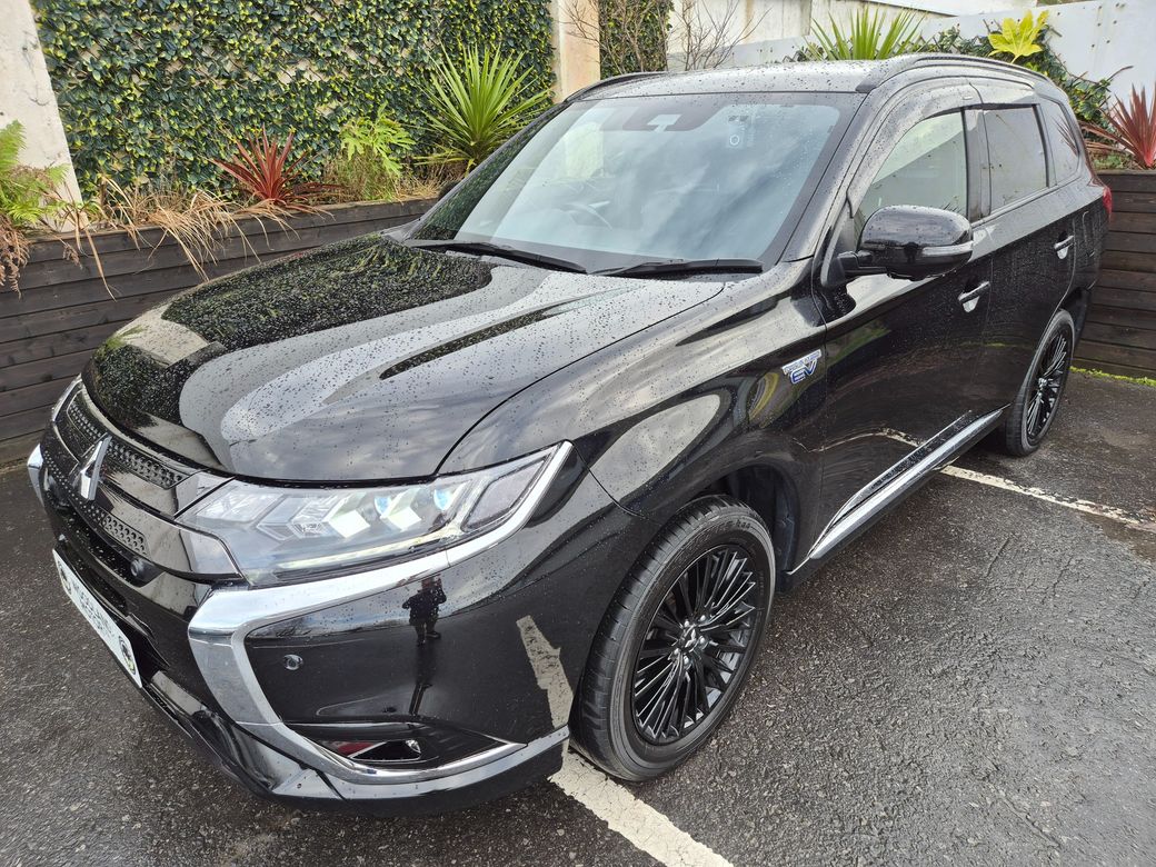 Image for 2021 Mitsubishi Outlander 2.4 PHEV /INTENSE BLACK EDITION / HIGH SPEC / TAX €160 ( 212 REG ) 