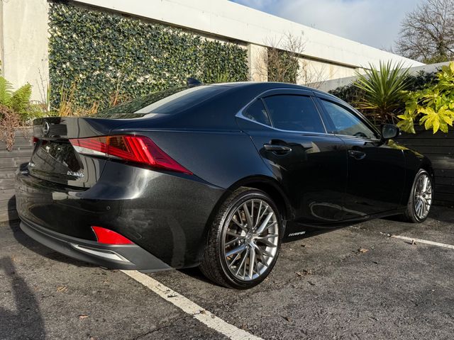Image for 2018 Lexus IS 300h 2.5 HYBRID / LUXURY / TOP SPEC / TAX €180 (182 REG) 