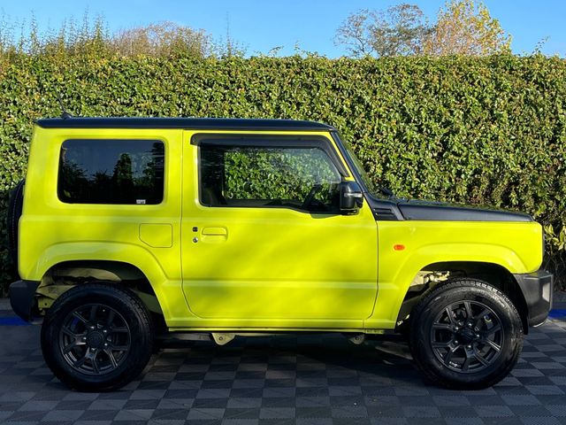 Image for 2022 Suzuki Jimny 660cc AUTO AWD // VERY LOW MILEAGE // KINETIC YELLOW PAINT // HEATED SEATS