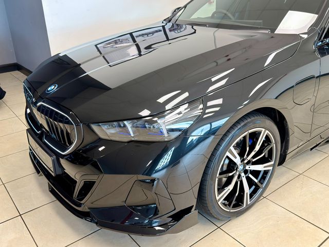 Image for 2026 BMW 5 Series 530E M SPORT PRO