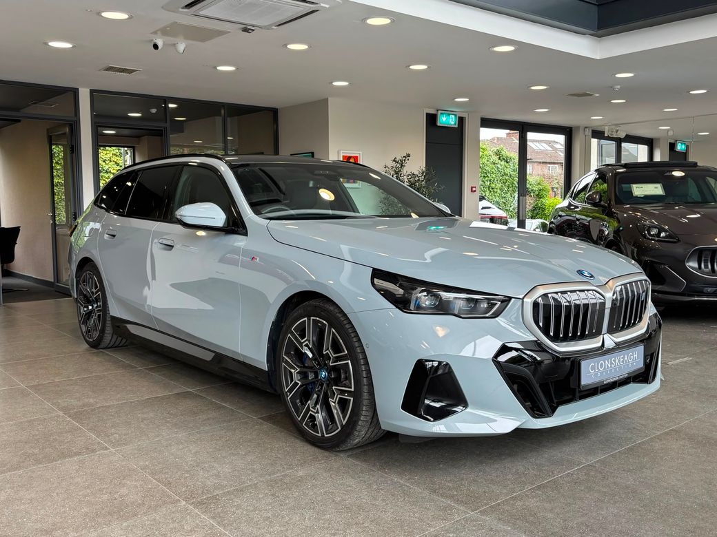 Image for 2025 BMW i5 TOURING EDRIVE40 M SPORT **PAN ROOF & TECH PACK**