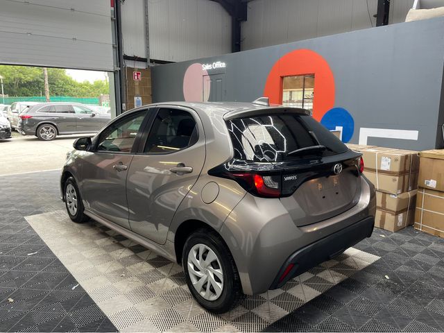Image for 2021 Toyota Yaris 2021 TOYOTA YARIS X 1.0 AUTOMATIC / REVERSE CAMERA AND MORE
