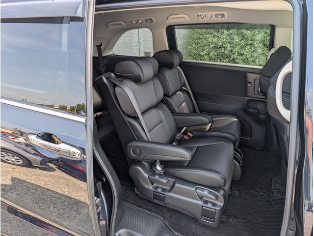 Image for 2021 Honda Odyssey ABOLSUTE 7 SEATER AUTOMATIC HYBRID 2.0 PETROL //LOW MILES//HALF LEATHER SEATS//REVERSE CAMERA//POWER SLIDING REAR DOORS//KEYLESS ENTRY//ADAPTIVE CRUISE CONTORL//