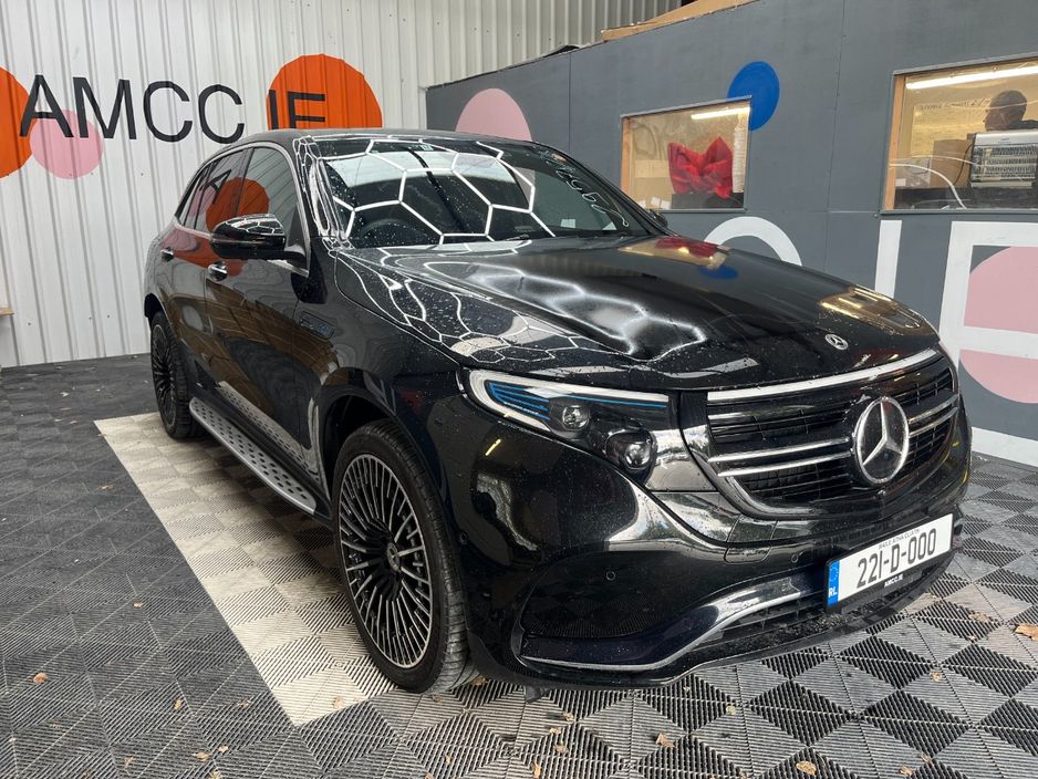 Image for 2022 Mercedes-Benz EQC 2022 MERCEDES-BENZ EQC400 AUTOMATIC / CRUISE CONTROL / PARKING CAMERA / PANORAMIC ROOF/ ELECTRIC MEMORY & HEATED SEATS / PADDLE SHIFTERS / AMBIENT LIGHTS AND MORE