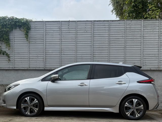 Image for 2022 Nissan Leaf N-CONNECTA / APPLE & ANDROID AUTO / NAV / RADAR CRUISE / PARK SENSORS / BALANCE OF 8 YEAR NISSAN BATTERY WARRANTY / *FINANCE PACKAGES AVAILABLE*