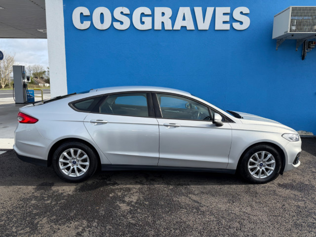 Image for 2020 Ford Mondeo Zetec 2.0TD 150BHP * APPLE CAR PLAY / PARKING SENSORS * 