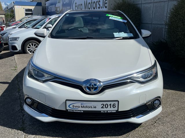 Image for 2016 Toyota Auris G HYBRID AUTOMATIC 1.8 PETROL //REVERSE CAMERA//FULL LEATHER HEATED SEATS//PANORAMIC GLASS ROOF//KEYLESS ENTRY//