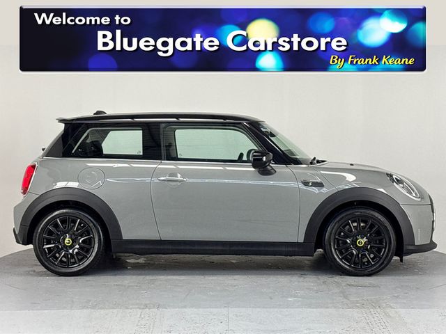 Image for 2022 Mini Cooper ELECTRIC**TOUCH SCREEN BLUETOOTH MEDIA**DIGITAL DASH**NAVIGATION**CRUISE CONTROL**MULTIFUNCTIONAL STEERING WHEEL**DUAL CLMIATE**ISOFIX**FINANCE AVAILABLE**