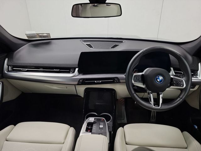 Image for 2026 BMW iX1 eDrive20 M Sport