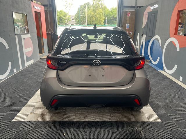 Image for 2021 Toyota Yaris YARIS AUTOMATIC 1.0 PETROL / 33K KMS / AUTOMATIC / REVRSE CAMERA & MORE