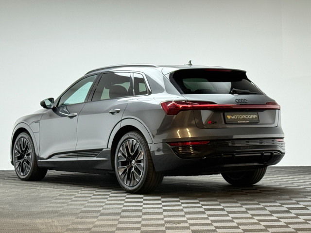 Image for 2023 Audi Q8 e-tron 50 BLACK EDITION QUATTRO