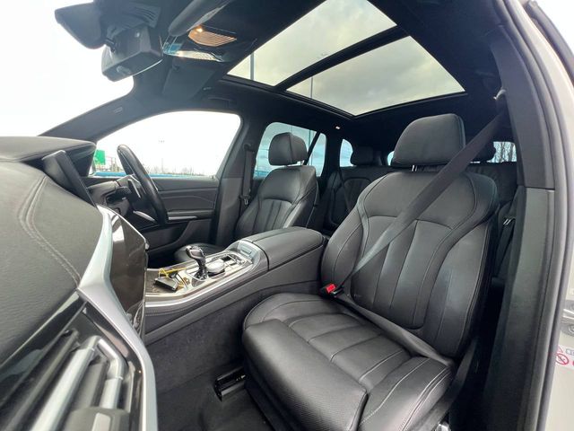 Image for 2022 BMW X5 M-SPORT COMPETITION XDRIVE45e 3.0 HYBRID ** MASSIVE SPEC ** // TILT & SLIDE PAN ROOF // MASSAGE, HEATED, COOLED SEATS // HEADS-UP DISPLAY