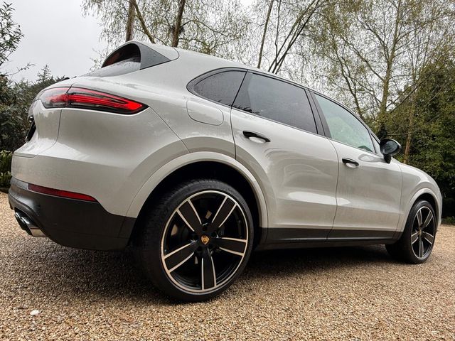 Image for 2020 Porsche Cayenne *Sale Agreed* 3.0 V6 E-HYBRID 
