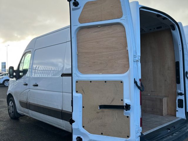 Image for 2024 Nissan Interstar L2 H2 135 FWD 6E 5DR