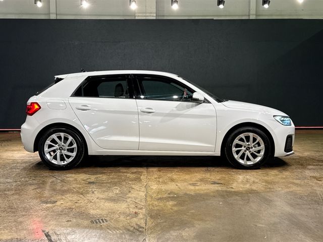Image for 2021 Audi A1 1.0 TFSI ADVANCED - CRUISE CONTROL - HEATED SEATS - REAR CAMERA - FACTORY ALLOY WHEELS