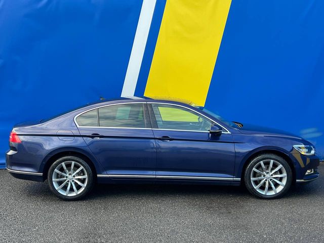 Image for 2019 Volkswagen Passat HIGHLINE 2.0 TDI ** HUGE SPEC ** // COOLED & HEATED SEATS // DRIVER MASSAGE SEAT // APPLE CARPLAY/ANDROID AUTO
