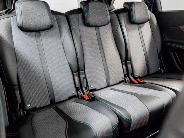 Image for 2024 Peugeot 5008 Allure 1.5 Diesel Auto 130HP - 7 Seater