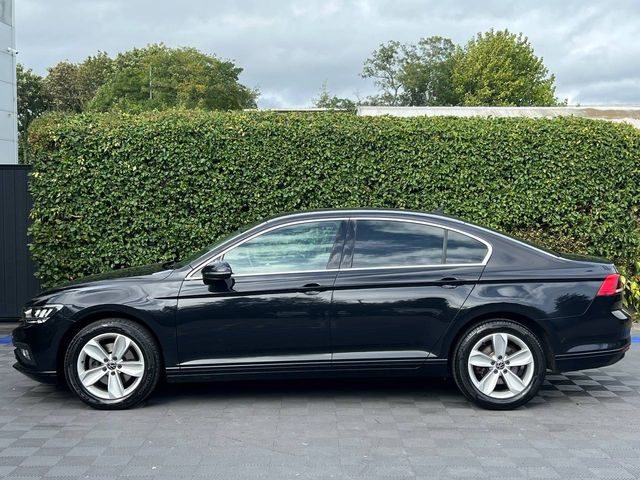 Image for 2022 Volkswagen Passat SE NAV 2.0 TDI // APPLE CARPLAY/ANDROID AUTO // SERVICE HISTORY // 17" ALLOYS