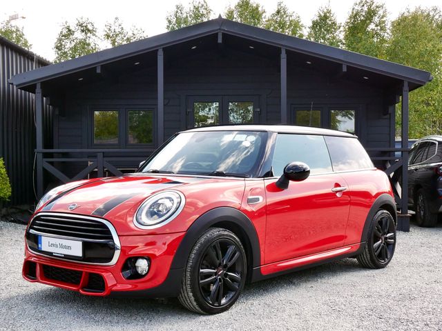 Image for 2020 Mini Cooper SPORT, JOHN COOPER WORKS BODYKIT AND INTERIOR, HEATED SEATS, XENON LIGHTS, BUCKET SEATS, CRUISE CONTROL