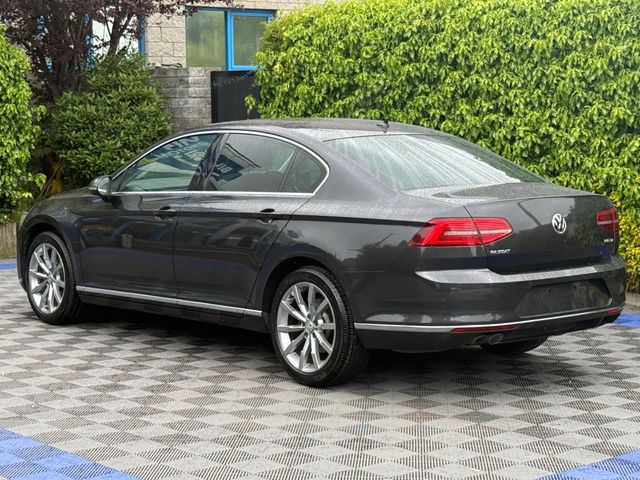 Image for 2019 Volkswagen Passat HIGHLINE 2.0 TDI AUTO // LEATHER HEATED & COOLED SEATS // 360 PARKING CAMERAS // DUAL ZONE CLIMATE CONTROL