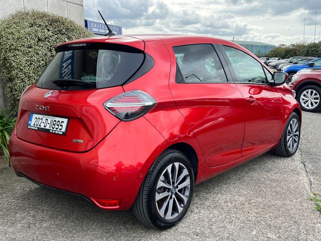 Image for 2020 Renault Zoe GT LINE Z. E. 50 ELECTRIC //LOW MILES//HIGH SPEC//HALF LEATHER SEATS//REVERSE CAMERA//SAT NAV//KEYLESS ENTRY//BLIND SPOT WARNING// 