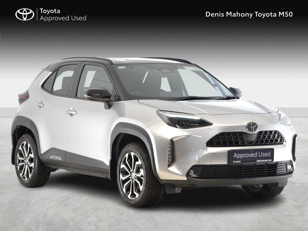 Image for 2025 Toyota Yaris Cross Luna Sport Hybrid Auto