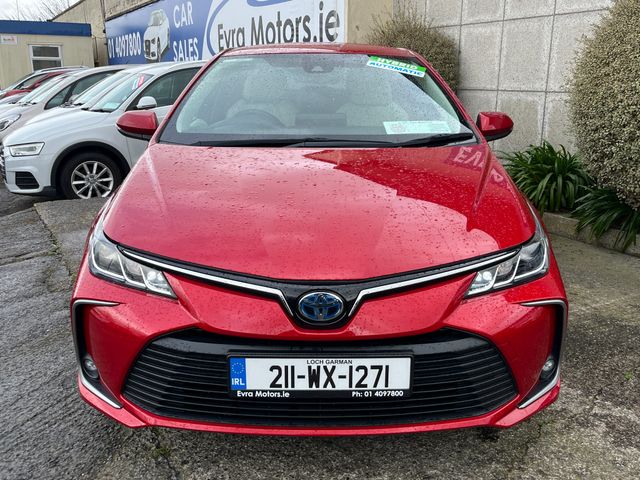 Image for 2021 Toyota Corolla LUNA SPORT SALOON HYBRID AUTOMATIC 1.8 PETROL //LOW MILES//SAT NAV//HEATED FRONT AND REAR SEATS//REVERSE CAMERA//ADAPTIVE CRUISE CONTROL//