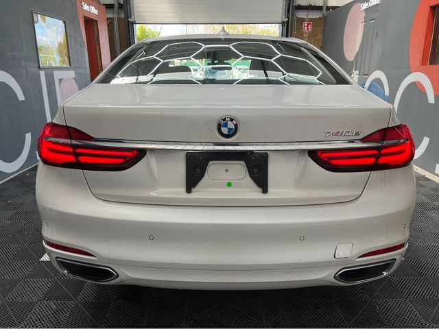 Image for 2016 BMW 7 Series 2016 BMW 740E iPERFORMANCE 2.0 AUTOMATIC / CRUISE CONTROL / 360° CAMERA / ELECTRIC MEMORY HEATED & MASSAGING SEATS / AMBIENT LIGHTS / PANORAMIC SUNROOF AND MORE