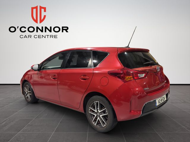 Image for 2014 Toyota Auris 1.4 D4D Icon + S/S 5DR
