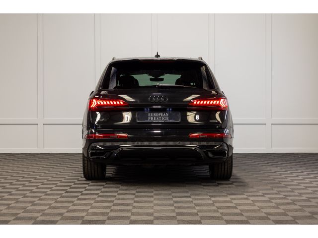 Image for 2023 Audi Q7 55 TFSIe Black Edition S-Line