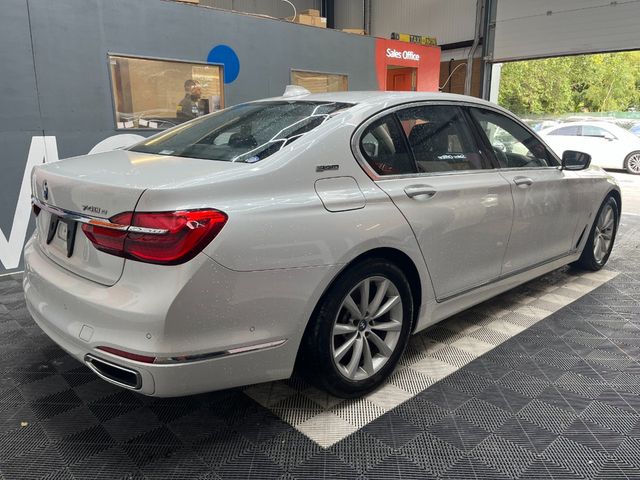 Image for 2017 BMW 7 Series 2017 BMW 7 740E IPERFORMANCE EXECUTIVE 2.0 AUTOMATIC / CRUISE CONTROL / PARKING CAMERA / ELECTRIC MEMORY AND HEATED SEATS / PANORAMIC SUNROOF / AMBIENT LIGHTS