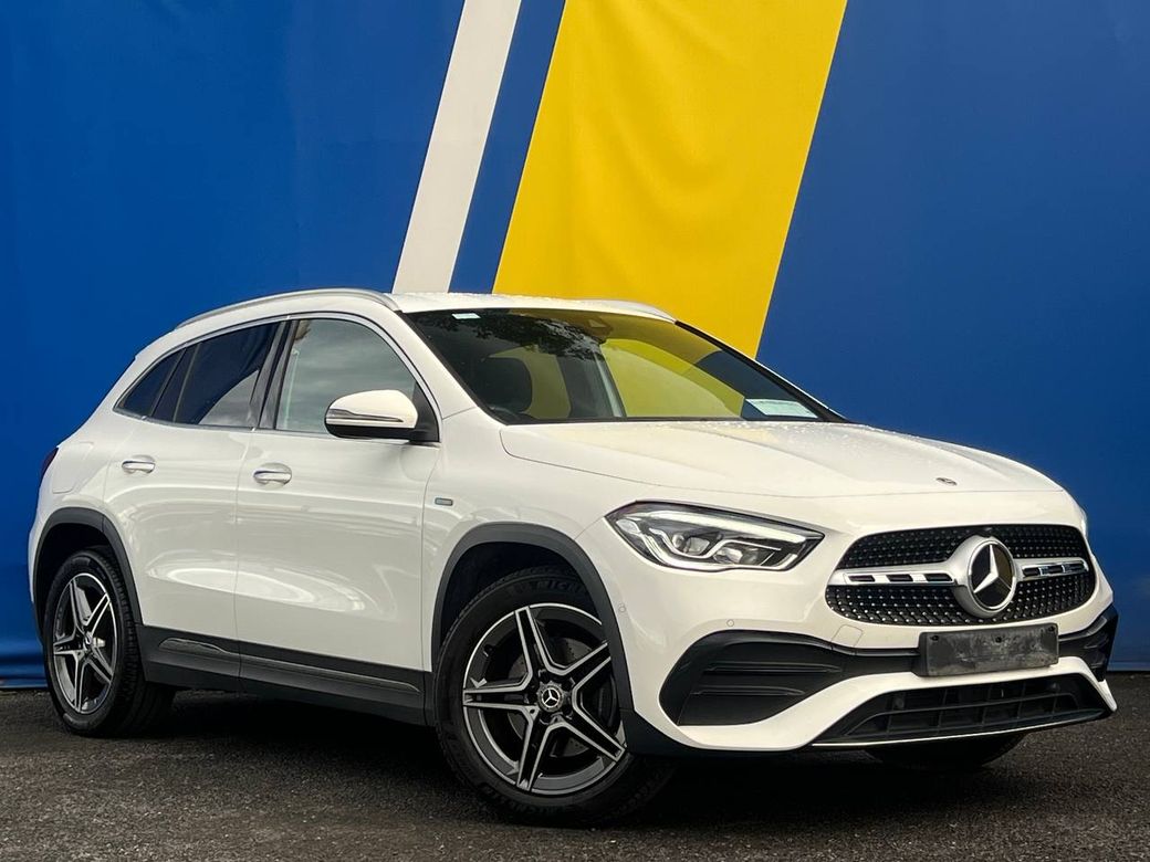 Image for 2021 Mercedes-Benz GLA Class GLA250e PREMIUM 1.3 HYBRID ** HIGH SPEC ** // VIRTUAL COCKPIT // FULL SERVICE HISTORY // AMBIENT LIGHTING