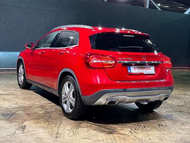 Image for 2016 Mercedes-Benz GLA Class HALF BLACK LEATHER - FACTORY ALLOYS - CRUISE CONTROL