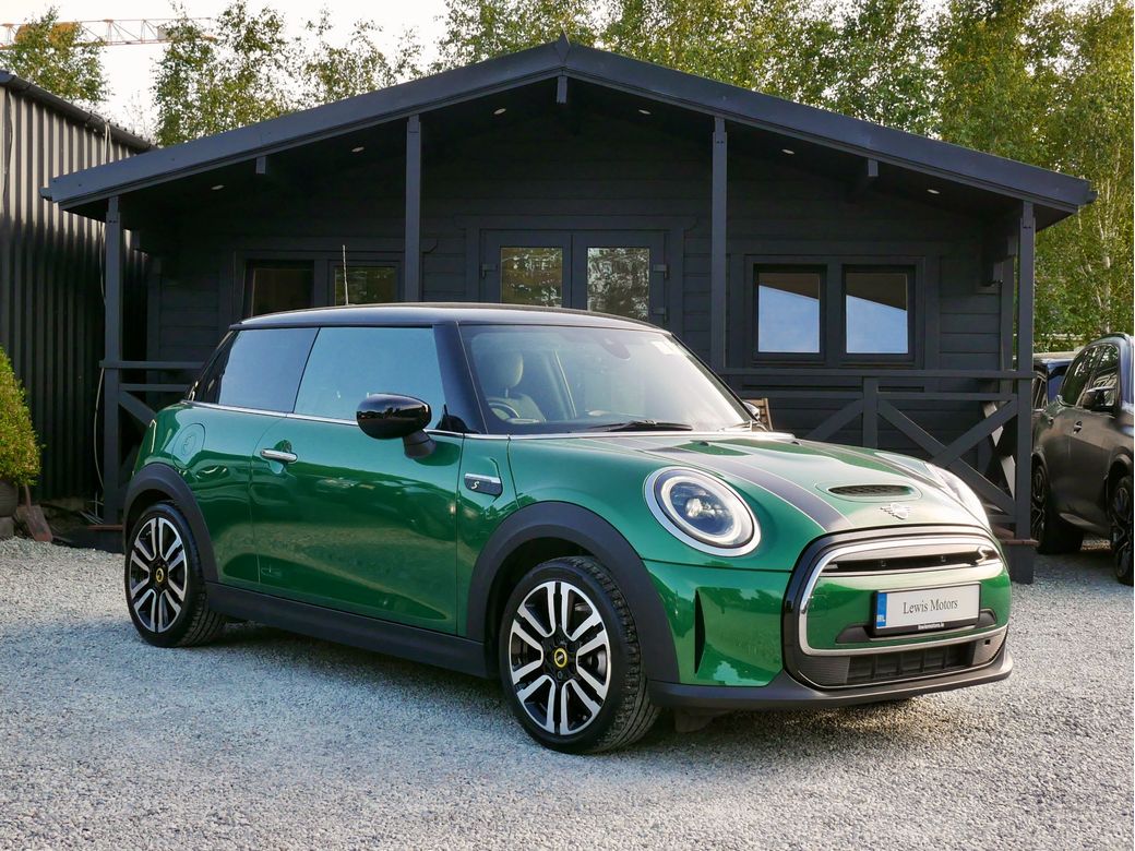 Image for 2024 Mini Cooper S ELECTRIC LEVEL 2, LED HEADLIGHTS, REAR VIEW CAMERA, HEATED SEATS, MINI DRIVING MODES