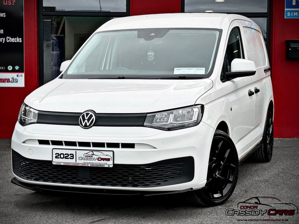 Image for 2023 Volkswagen Caddy C20 TDI COMMERCE // 232 REG // VAT INVOICE // KITTED // COLOUR CODED BUMPERS