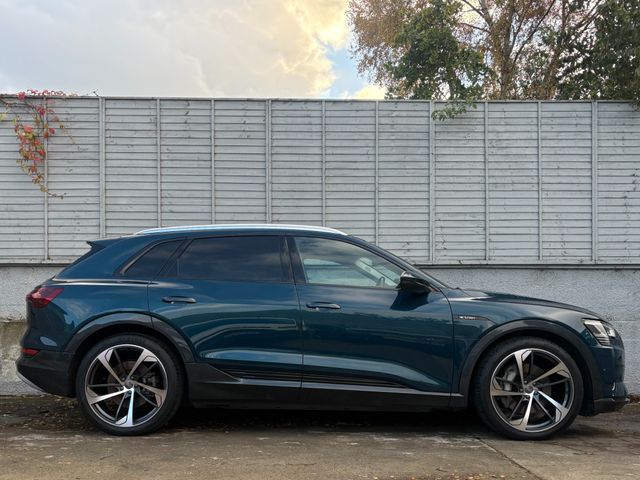 Image for 2021 Audi e-tron TECHNIK 50 QUATTRO / 22" UPGRADED ALLOYS / ONE OWNER / FULL HISTORY / "FINANCE PACKAGES AVAILABLE*