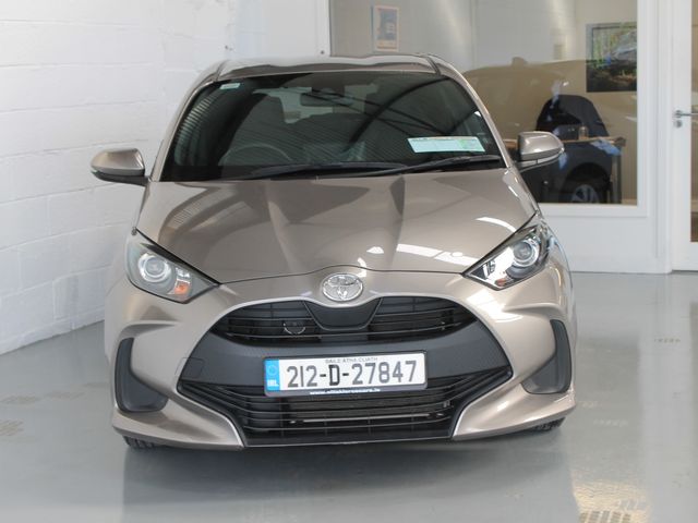Image for 2021 Toyota Yaris Luna