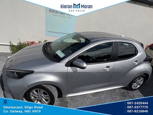 Image for 2022 Toyota Yaris HYBRID LUNA AUTO 4DR