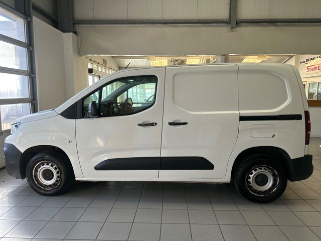 Image for 2021 Peugeot Partner 1.5 Blue HDI 75 Panelled 6.2 3
