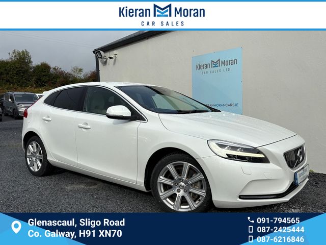 Image for 2019 Volvo V40 INSCRIPTION 