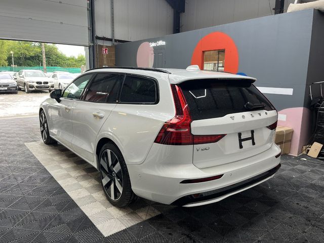 Image for 2024 Volvo V60 2024 VOLVO V60 ULTRA T6 PLUG-IN 2.0 AUTOMATIC / CRUISE CONTROL / PARKING CAMERA / ELECTRIC MEMORY & HEATED SEATS / PANORAMIC SUNROOF / APPLE CARPLAY AND MORE