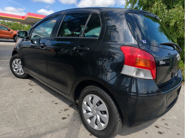 Image for 2009 Toyota Vitz AUTO/HAND CONTROLS