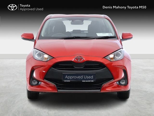 Image for 2024 Toyota Yaris Luna Hybrid